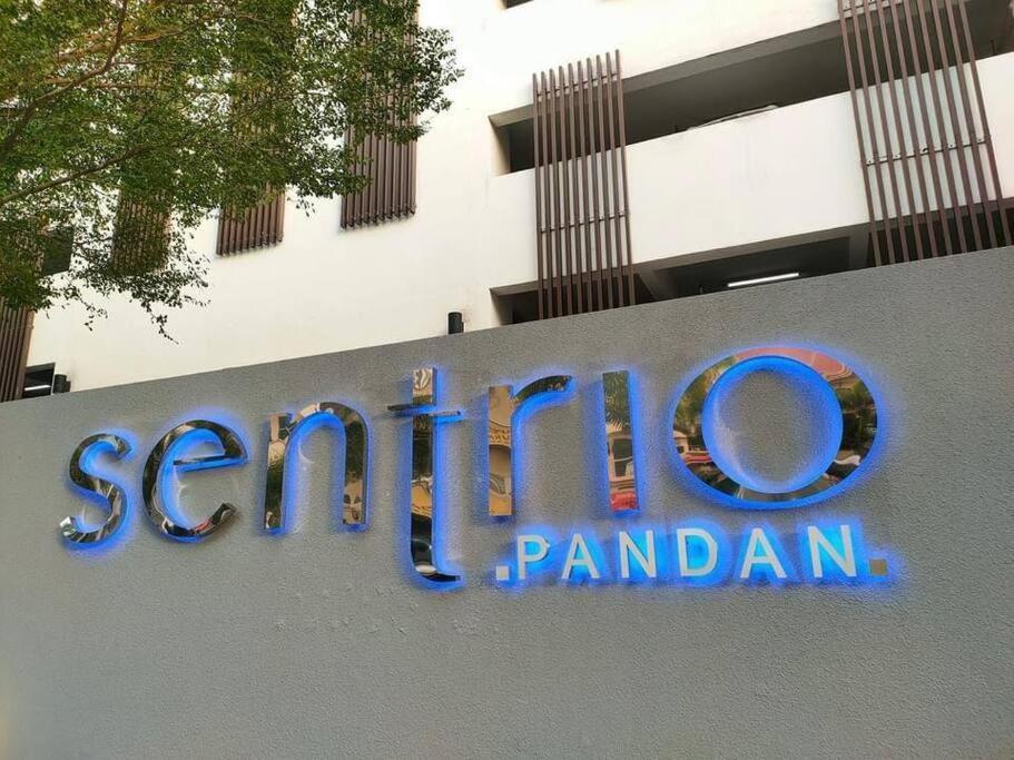 Pangsapuri Elisa Sentrio Pandan *